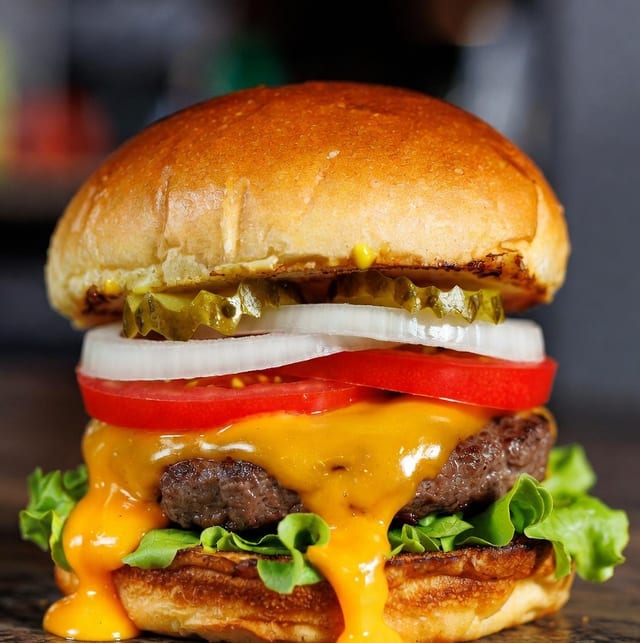Cheeseburger.